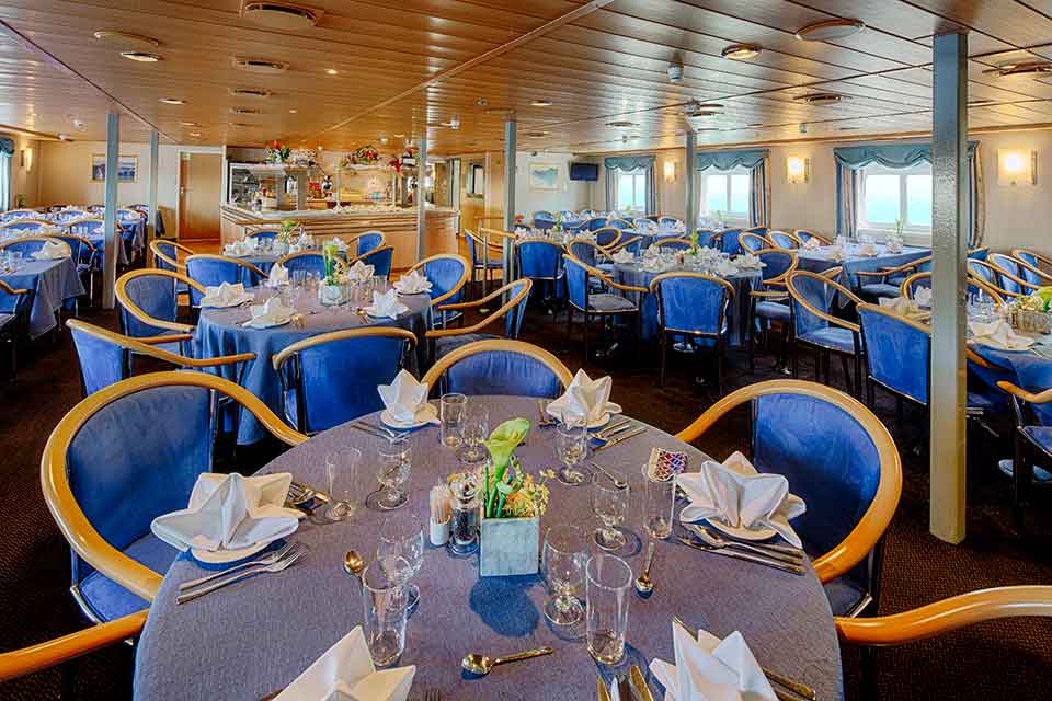 ocean-nova-dining-room
