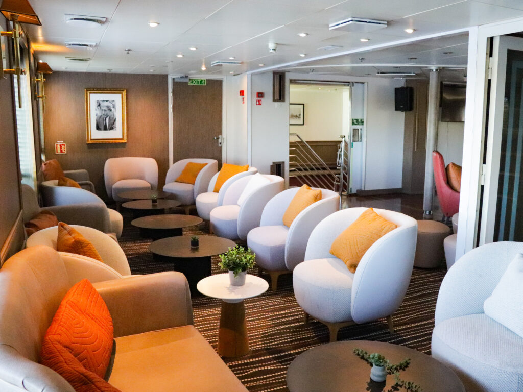 Bar Lounge